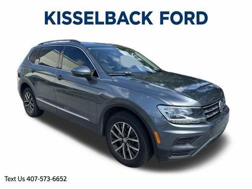 Platinum Gray Metallic 2018 Volkswagen Tiguan 2.0T SE
