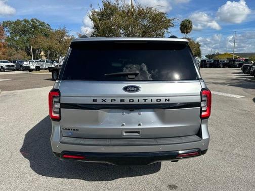 2022 Ford Expedition LIMITED