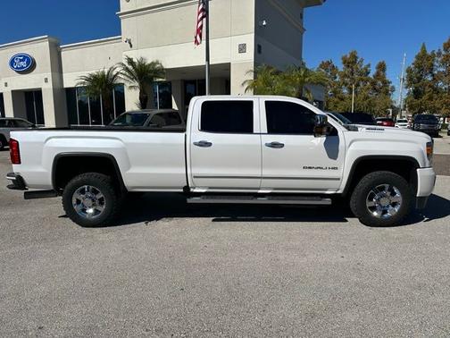 2018 GMC Sierra 1500 DENALI