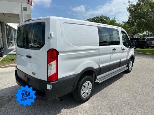 2022 Ford Transit-250 BASE