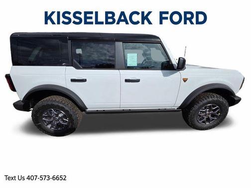Oxford White 2025 Ford Bronco Badlands