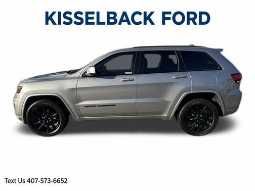 2017 Jeep Grand Cherokee LAREDO