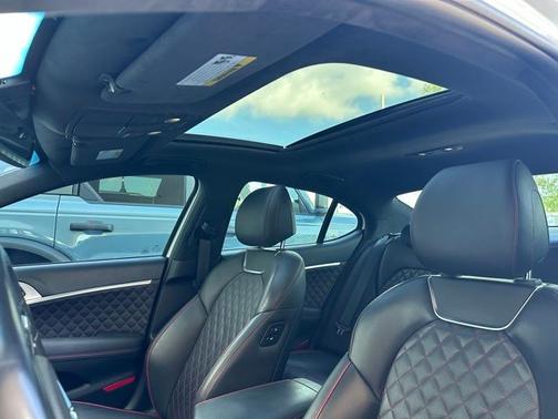 Casablanca White 2019 Genesis G70 3.3T ADVANCED