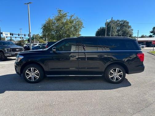 2022 Ford Expedition XLT