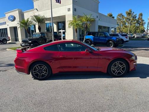2021 Ford Mustang ECOBOOST