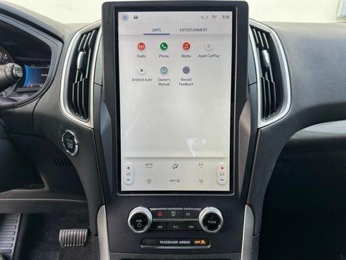 Oxford White 2023 Ford Edge SE