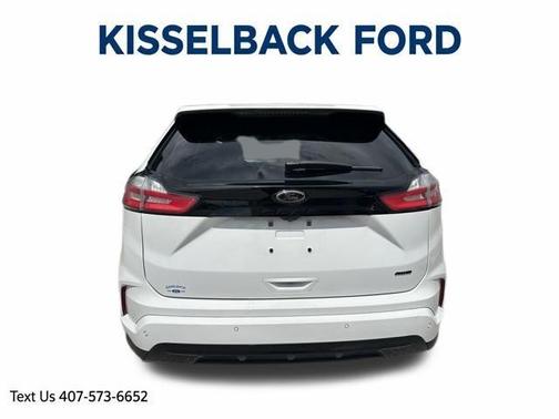 Oxford White 2023 Ford Edge SE