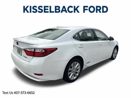 Starfire Pearl 2015 Lexus ES 300h Base