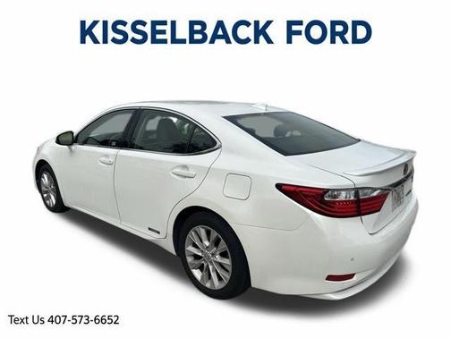 Starfire Pearl 2015 Lexus ES 300h Base