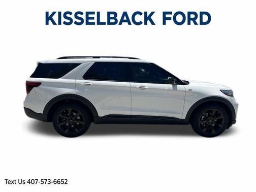 Star White 2022 Ford Explorer ST-Line