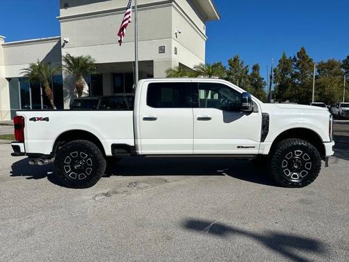 2024 Ford F-250 PLATINUM