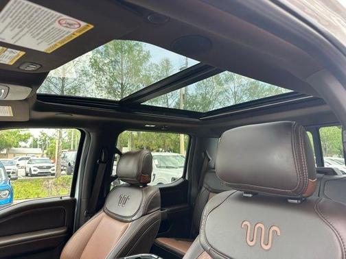 Oxford White 2025 Ford F-250 King Ranch