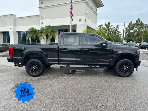 2022 Ford F-350 LARIAT SUPER DUTY