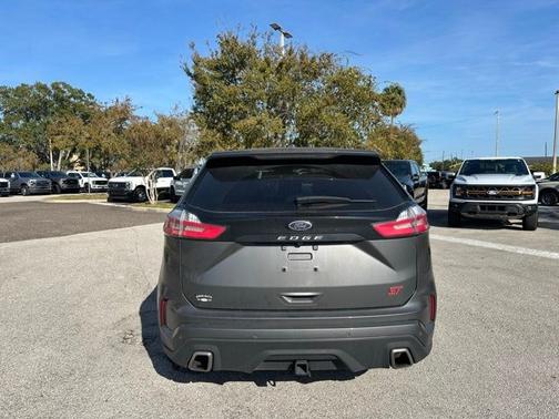 2023 Ford Edge ST