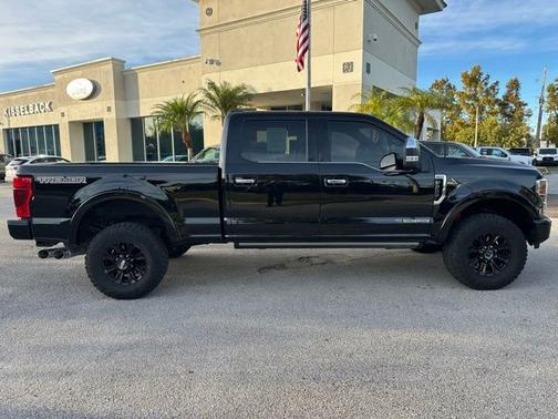 2022 Ford F-250 PLATINUM