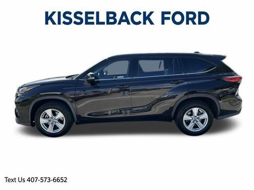 Opulent Amber 2020 Toyota Highlander L