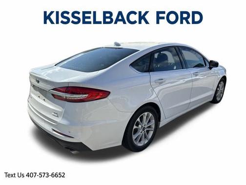 2020 Ford Fusion SE