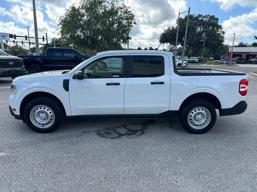 2024 Ford Maverick XL