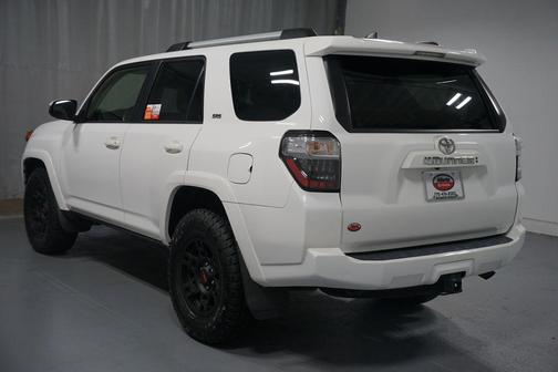 2022 Toyota 4Runner SR5