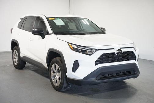2023 Toyota RAV4 LE