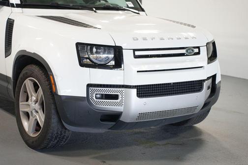 2021 Land Rover Defender 110 SE