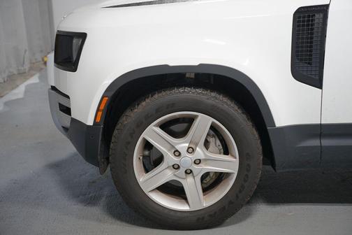 2021 Land Rover Defender 110 SE