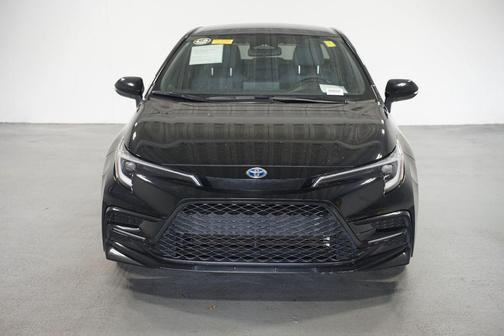 2025 Toyota Corolla Hybrid SE