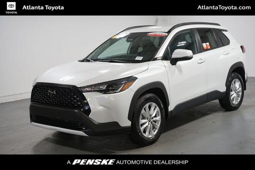 2024 Toyota Corolla Cross LE