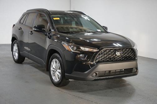 2025 Toyota Corolla Cross LE