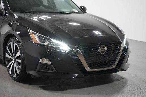 2020 Nissan Altima SR FWD