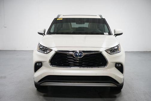 2020 Toyota Highlander Hybrid Platinum