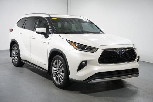 2020 Toyota Highlander Hybrid Platinum
