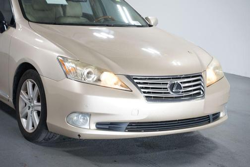 2011 Lexus ES 350 Base