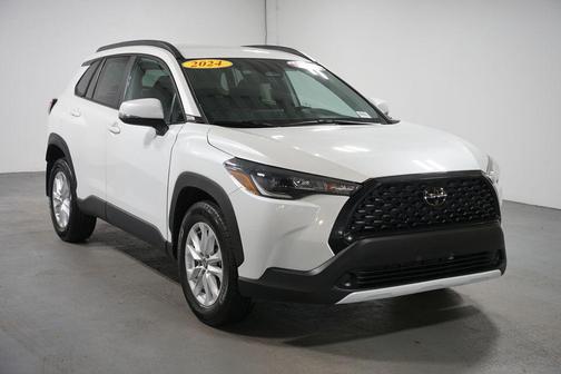 2024 Toyota Corolla Cross LE