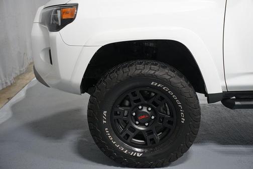 2022 Toyota 4Runner TRD Off Road