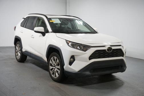 2019 Toyota RAV4 XLE Premium