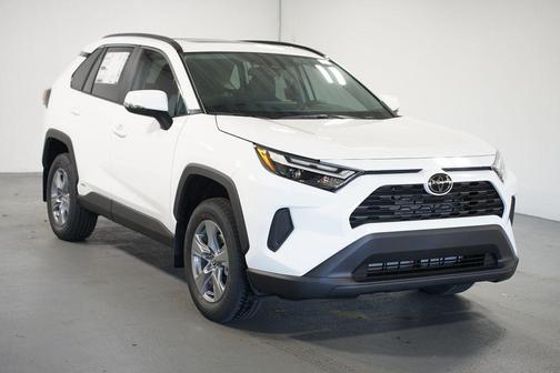 2025 Toyota RAV4 Hybrid XLE