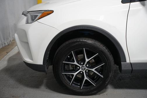 2018 Toyota RAV4 SE
