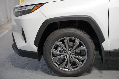 2025 Toyota RAV4 Hybrid XLE Premium