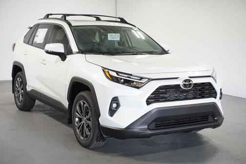 2025 Toyota RAV4 Hybrid XLE Premium