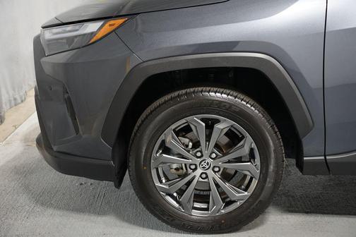 2024 Toyota RAV4 Hybrid SE