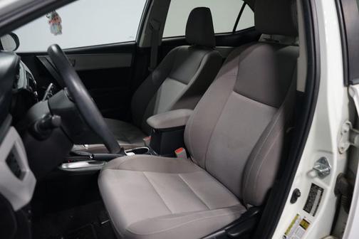 2015 Toyota Corolla LE Plus