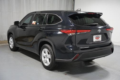 2022 Toyota Highlander L