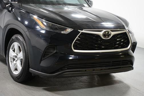 2022 Toyota Highlander L