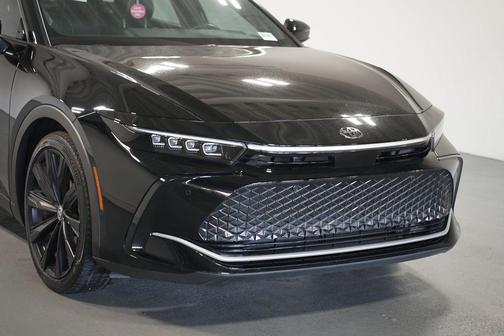 2025 Toyota Crown Nightshade Edition