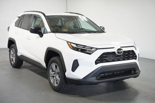 2025 Toyota RAV4 Hybrid SE