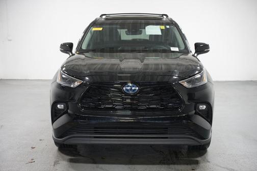 2024 Toyota Highlander Hybrid XLE
