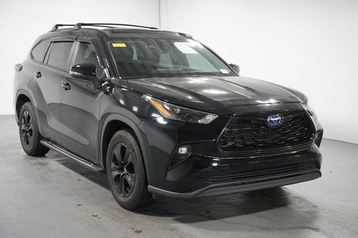 2024 Toyota Highlander Hybrid XLE