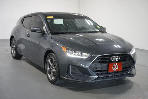 2020 Hyundai Veloster 2