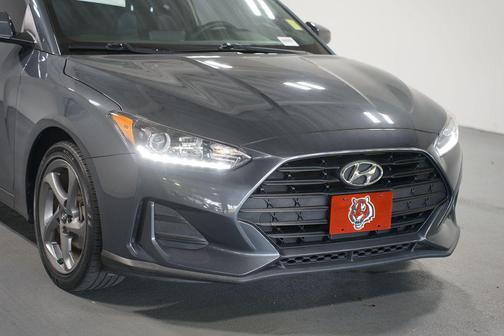 2020 Hyundai Veloster 2